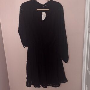 Chic Long Sleeve Black Dress